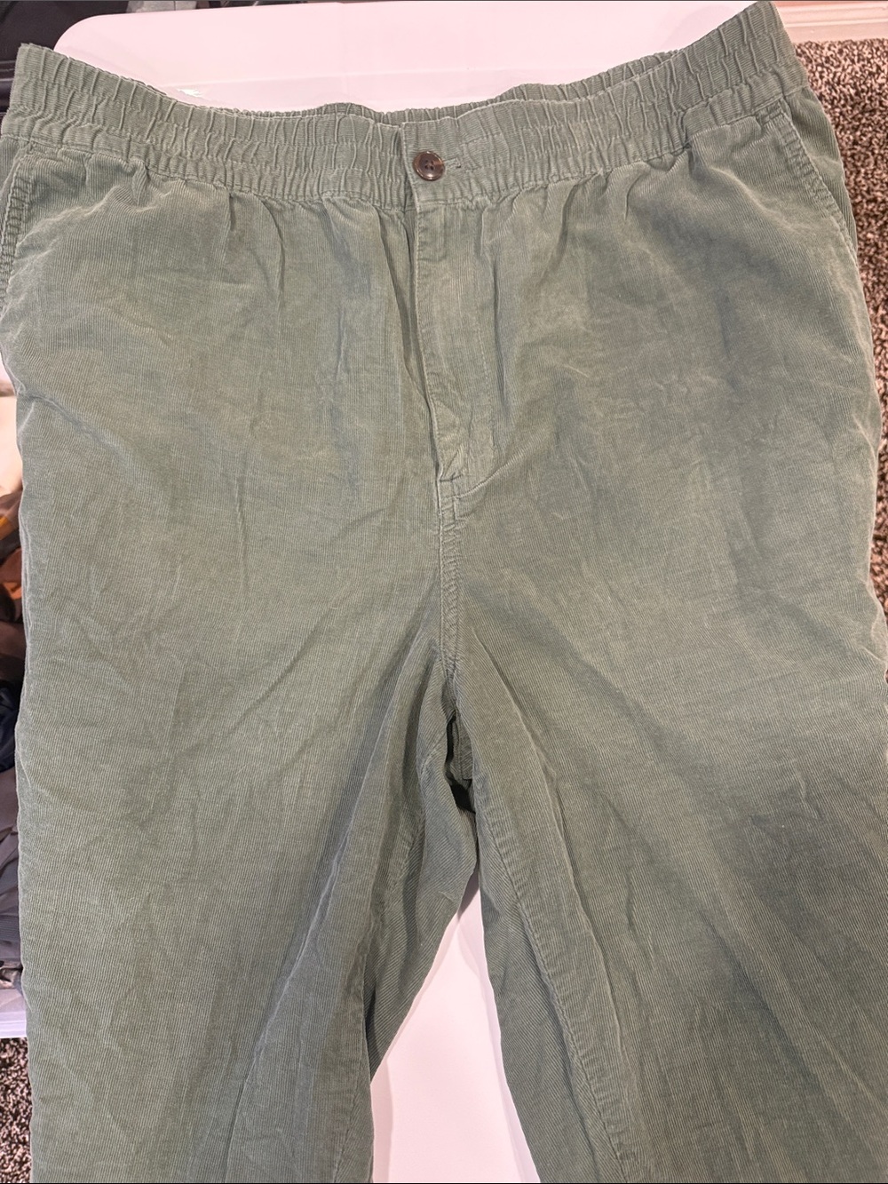 Madewell Green Corduroy Capris